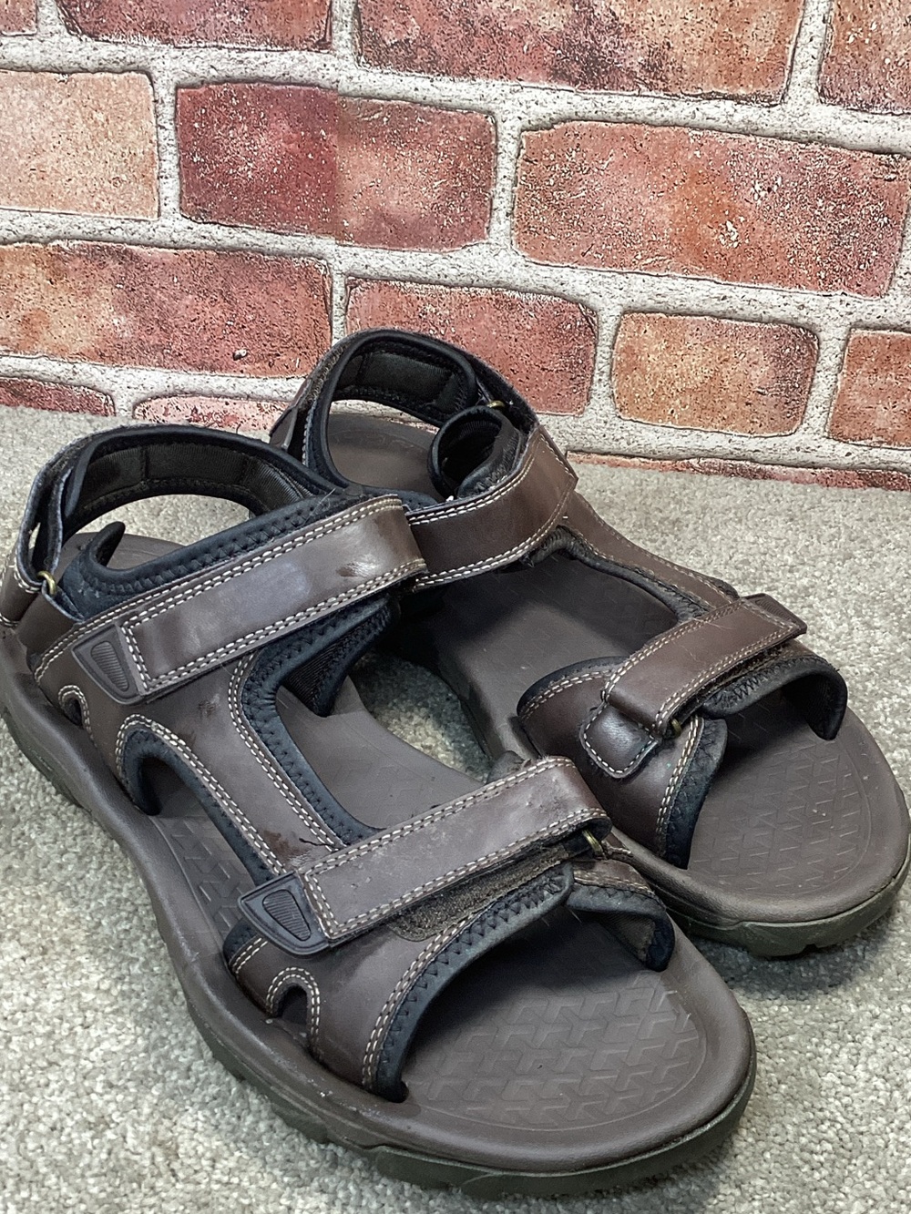 Eddie Bauer Holman men’s brown outdoor sport sandals size 12